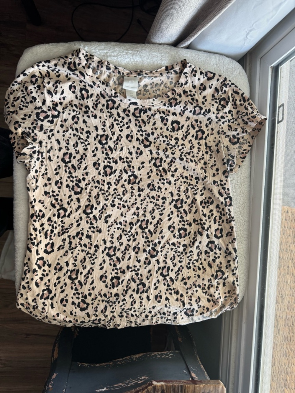 H&M Leopard Print Short Sleeve Tee in Beige, Black and Pink